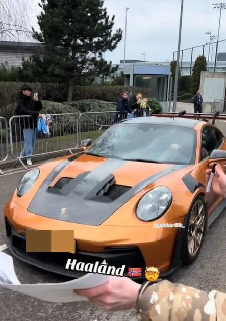 新合同周薪50万镑!太阳报:哈兰德购入20万镑的保时捷911 GT3